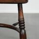 Ensemble ancien de 8 très belles chaises/fauteuils Windsor anglais, avec une belle palette de couleurs et une jolie patine.