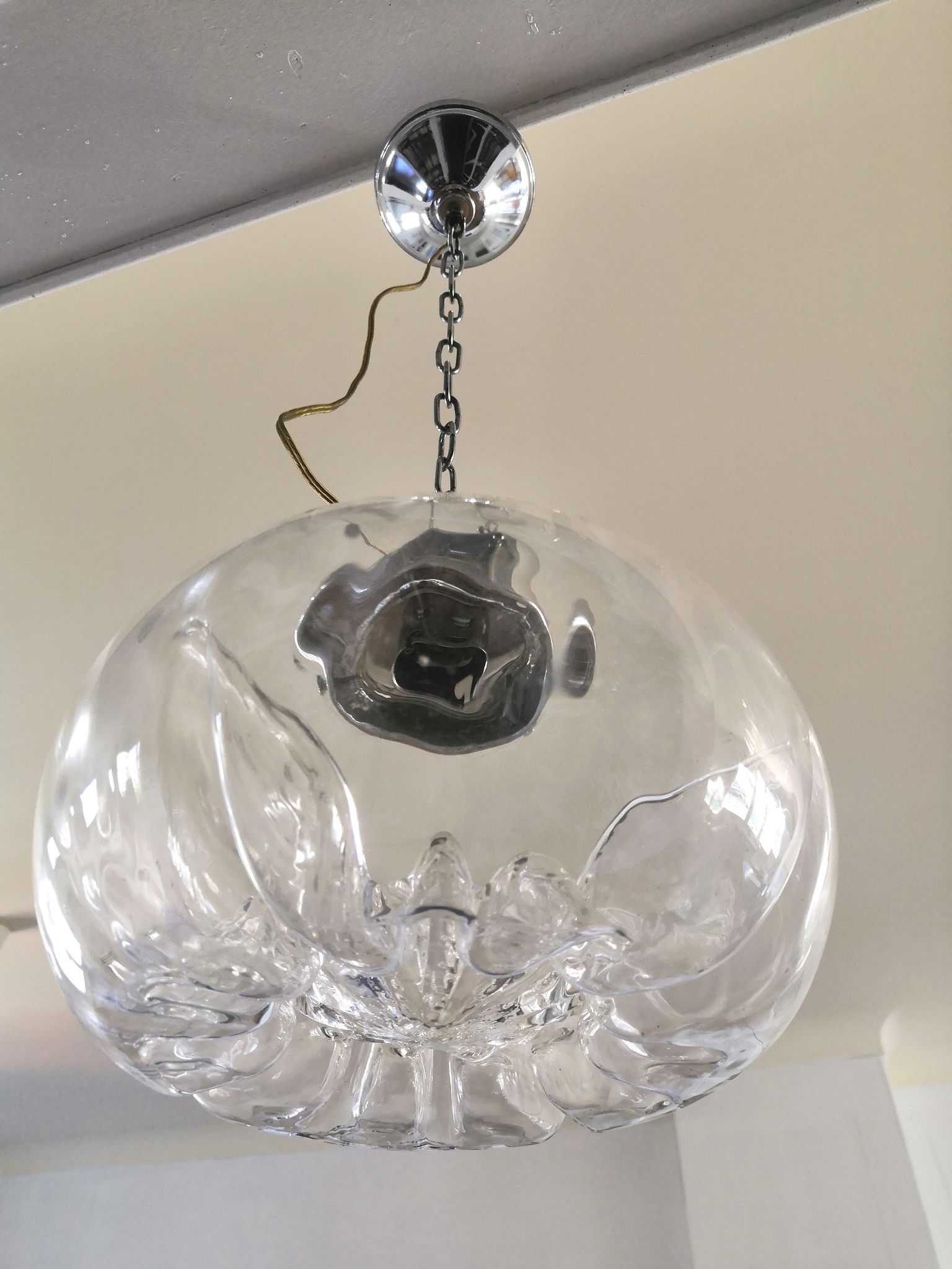 Suspension en verre plissé années 70