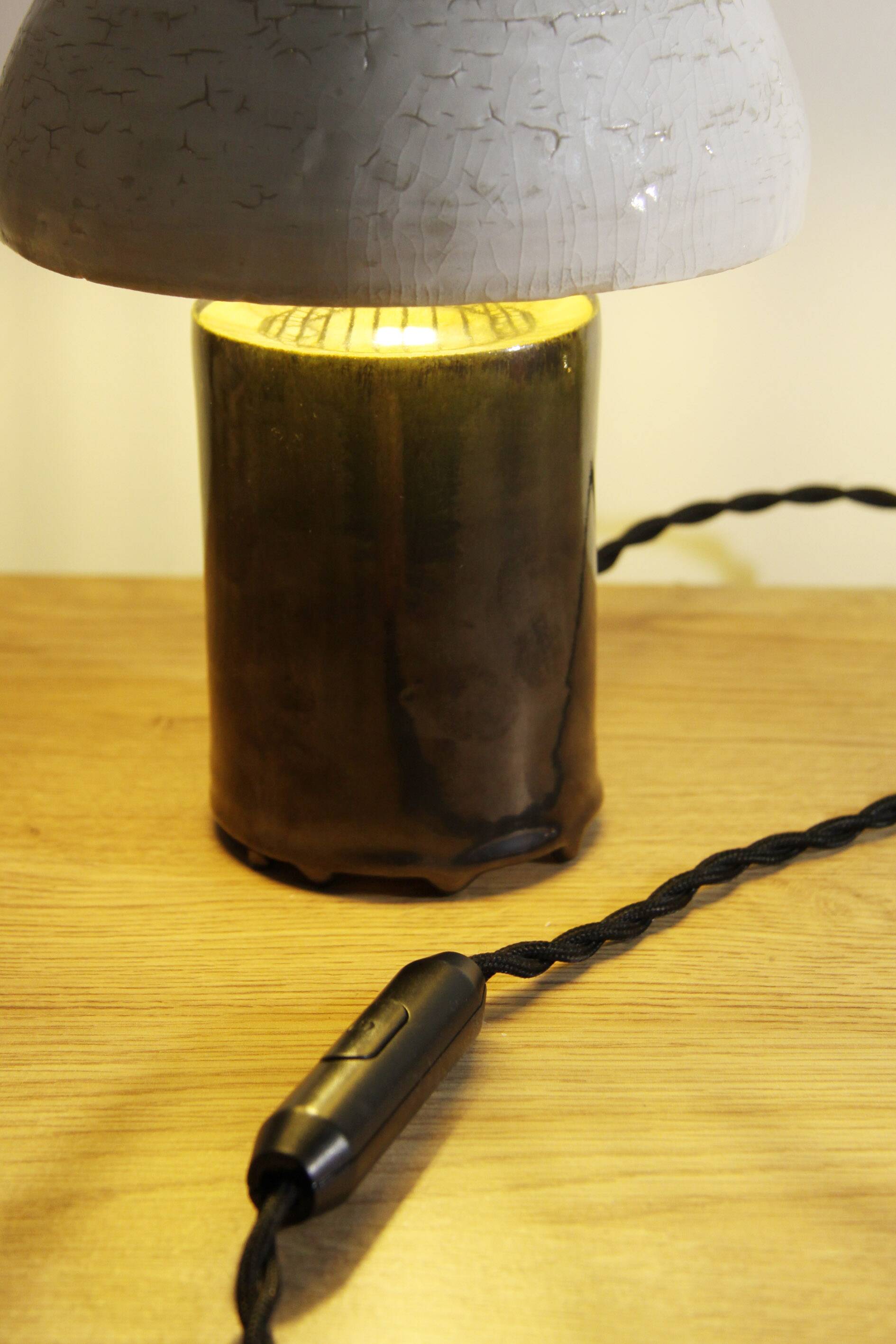 Ceramic mushroom lamp