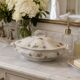 Soup tureen "Aux Lions de Faïence" Paris - Perfect Condition