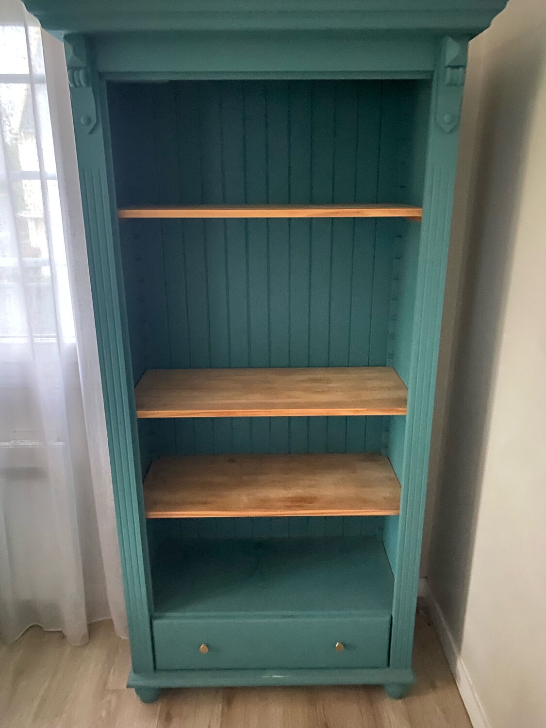 Solid wood green library