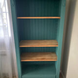 Solid wood green library