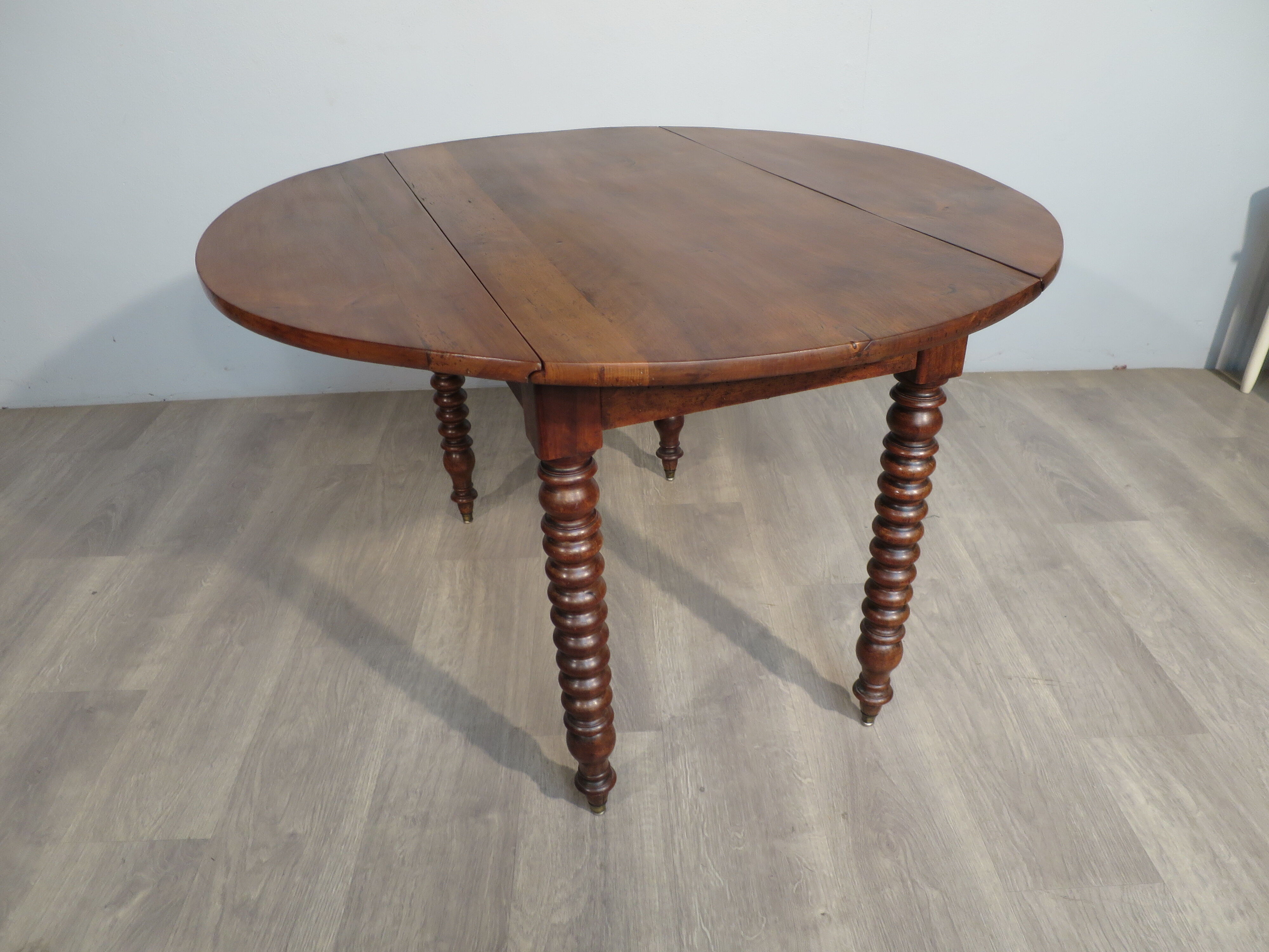Louis Philippe walnut roundtable