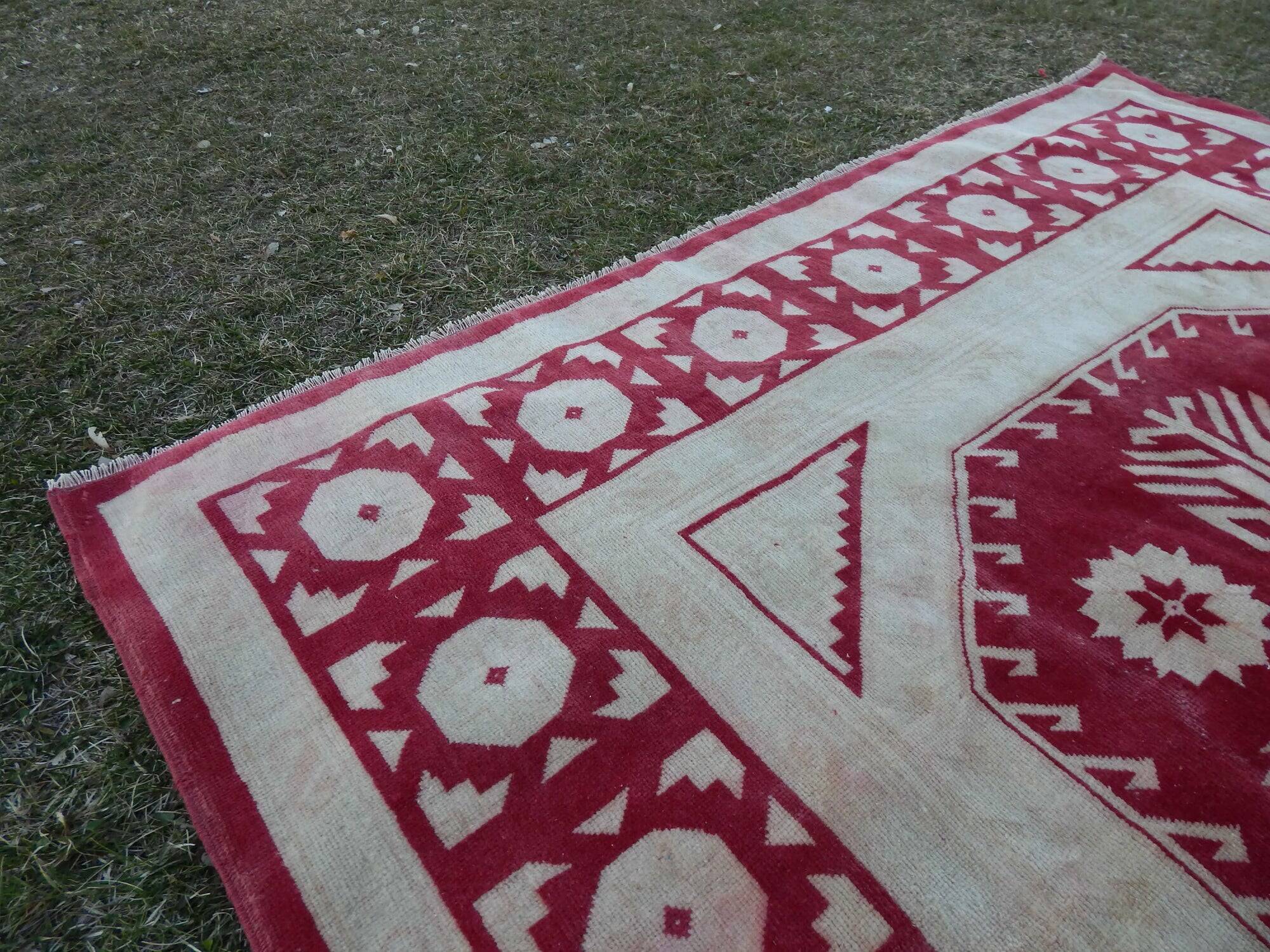 Vintage Turkish rug handmade 199x310 cm