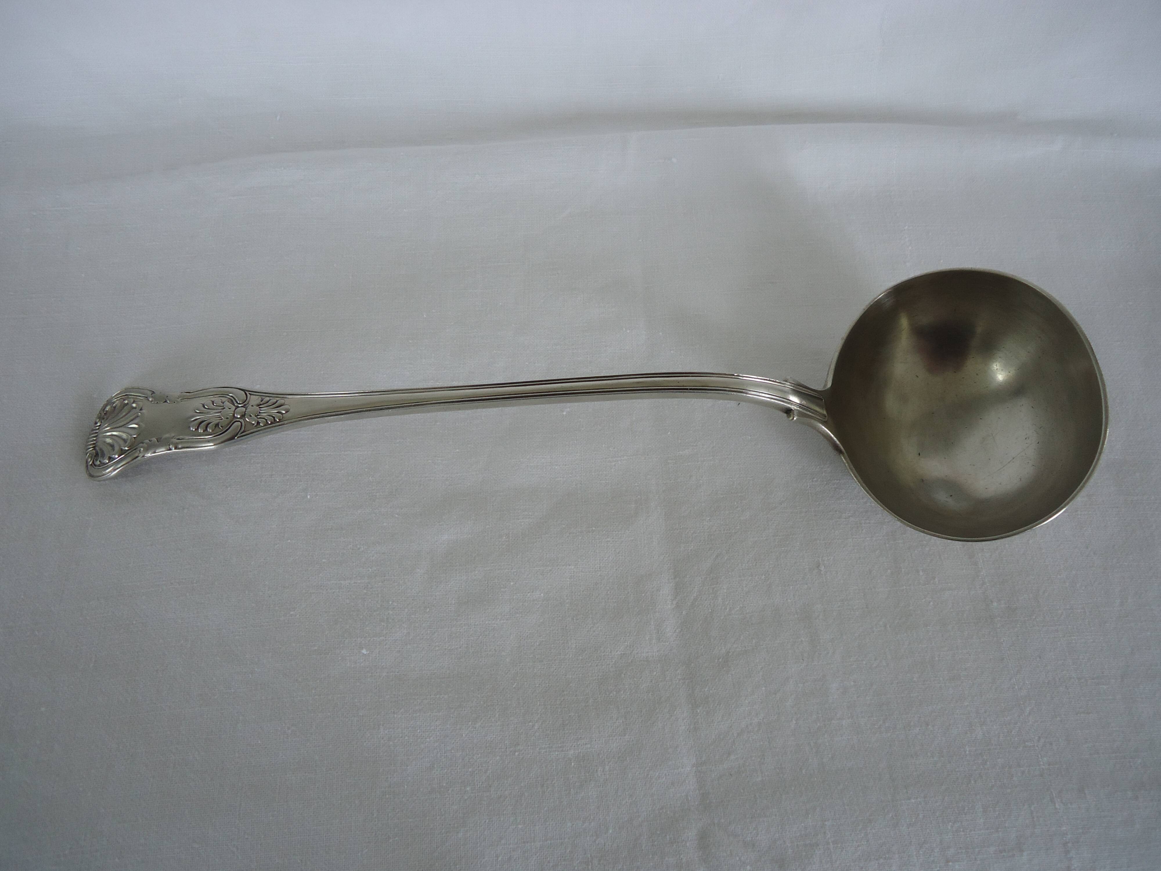 Louche à soupe victorienne, en argent massif 356 gr