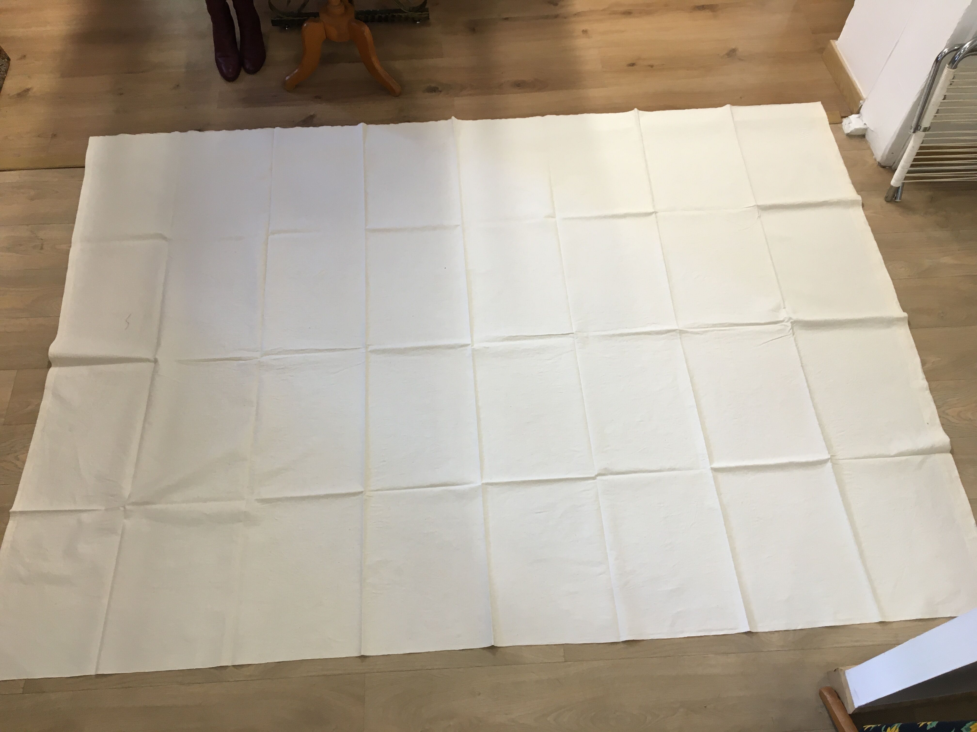 Set of 10 old sheets embroidered in linen or cotton