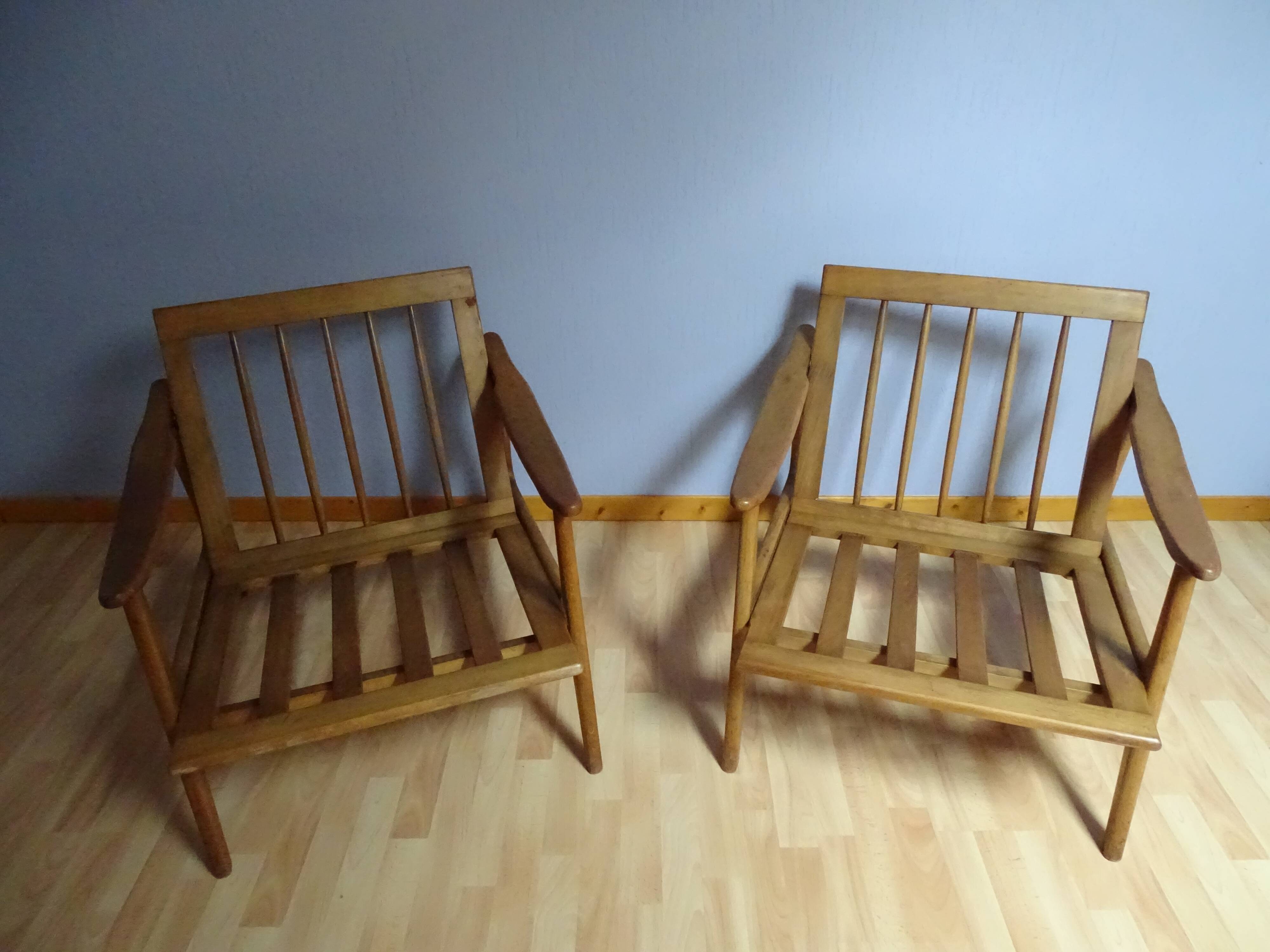 Scandinavian lounge bench and two armchairs