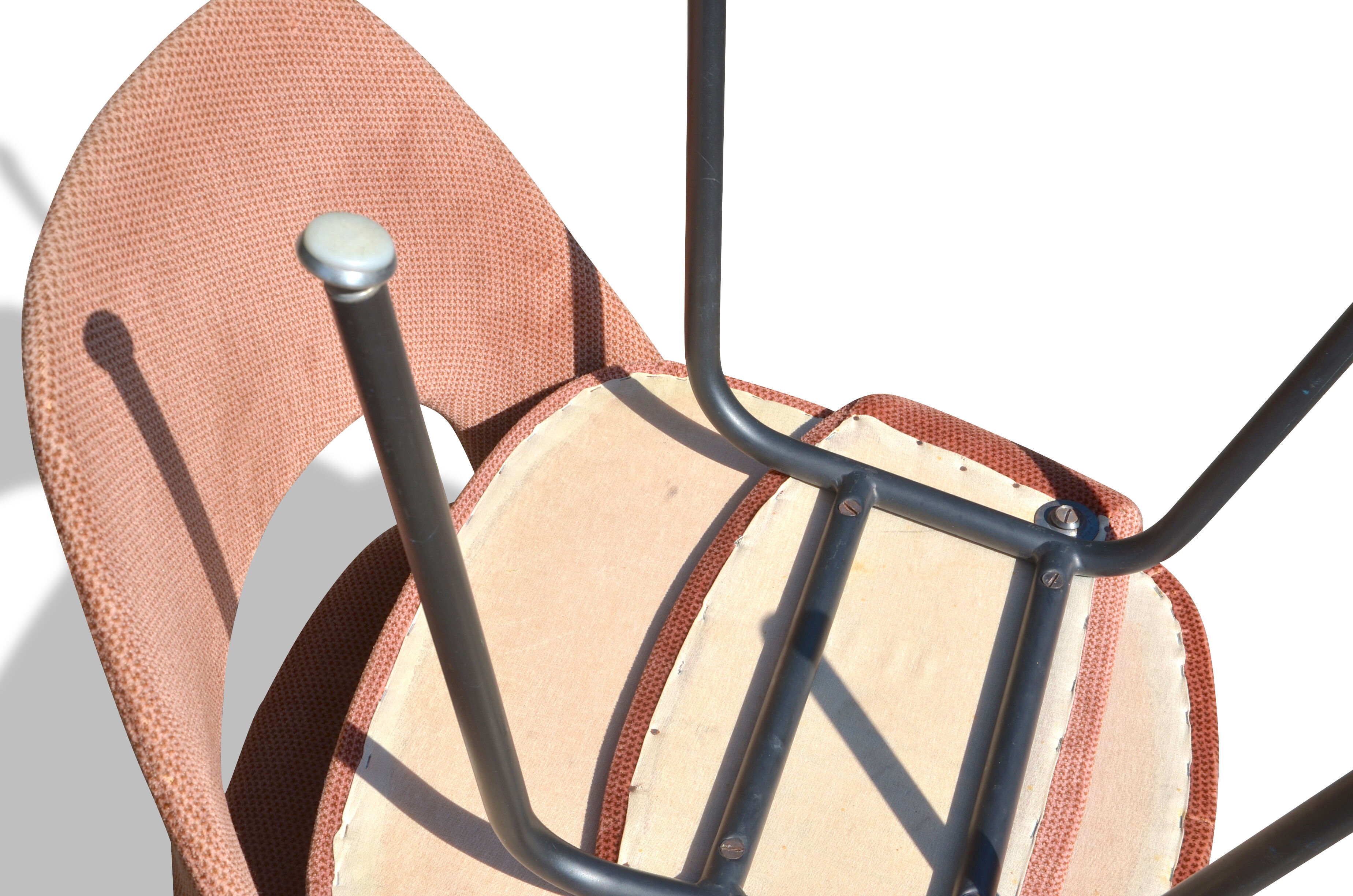 Pair of "Conference" chairs by Eero Saarinen in velvet Knoll