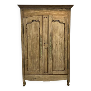 Armoire de campagne en