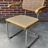 Cesca chair B64 with armrests by Marcel Breuer Design