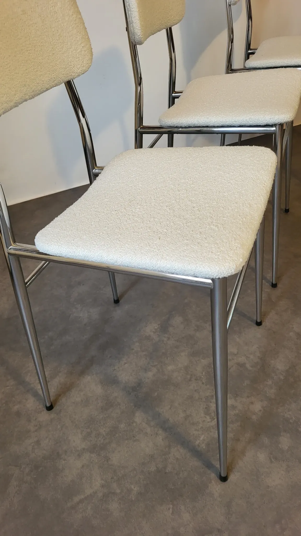 3 chaises formica bouclettes blanches