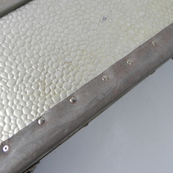 Coffre revêtu d’aluminium, coffre au trésor