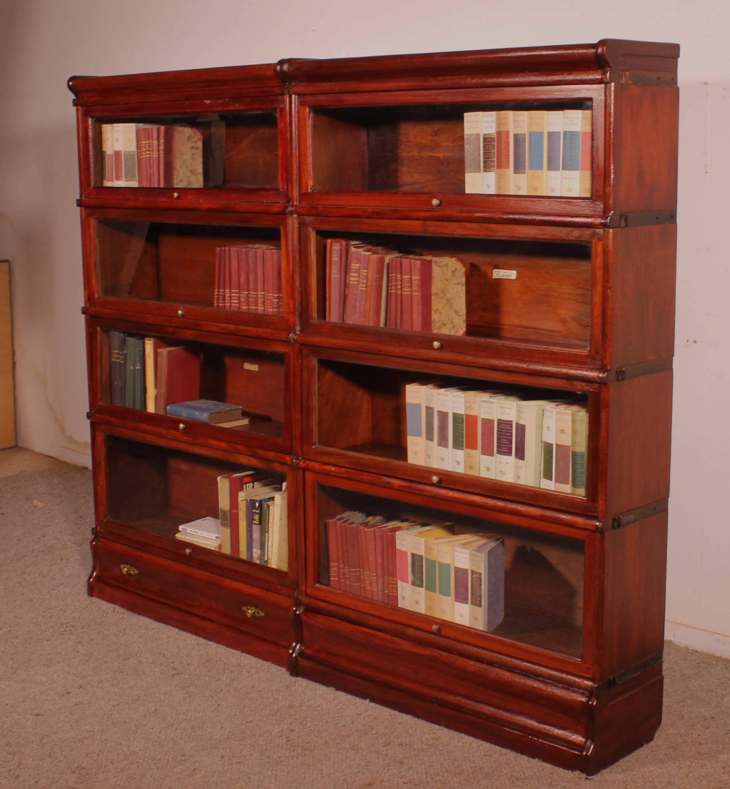Pair of Globe Wernicke mahogany bookcases circa 1900