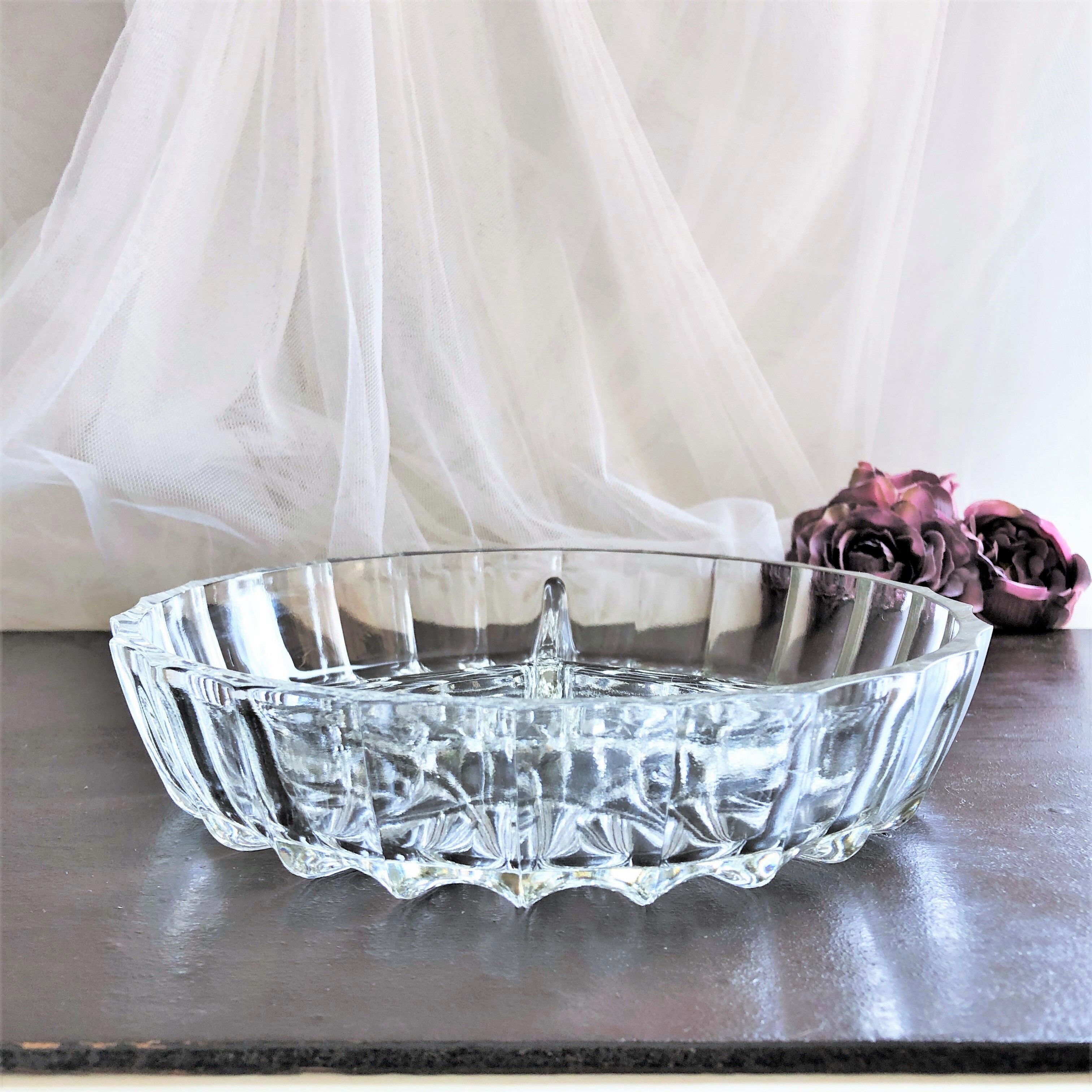 Serving dish called beggar with three vintage compartments