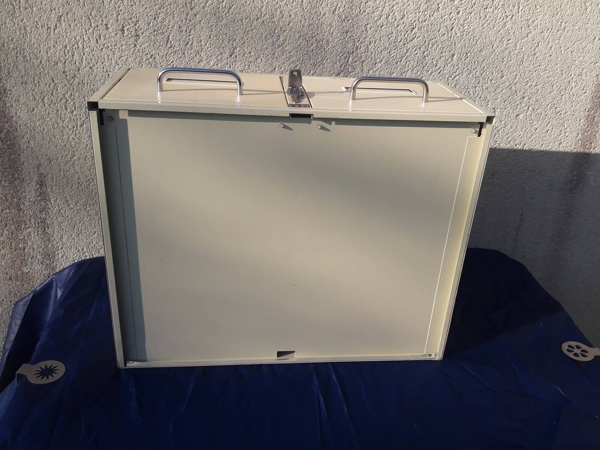 Furniture 2 drawers industrial metal loft 70s brand EMCE with key