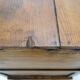 Commode rustique avec deux tiroirs et pieds sculptés - 1930