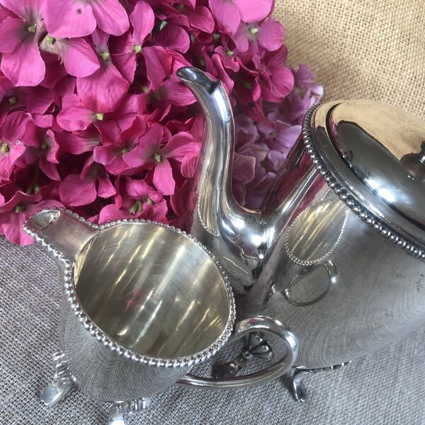 Verseuse ou théière avec son pot à lait H.L. Linton