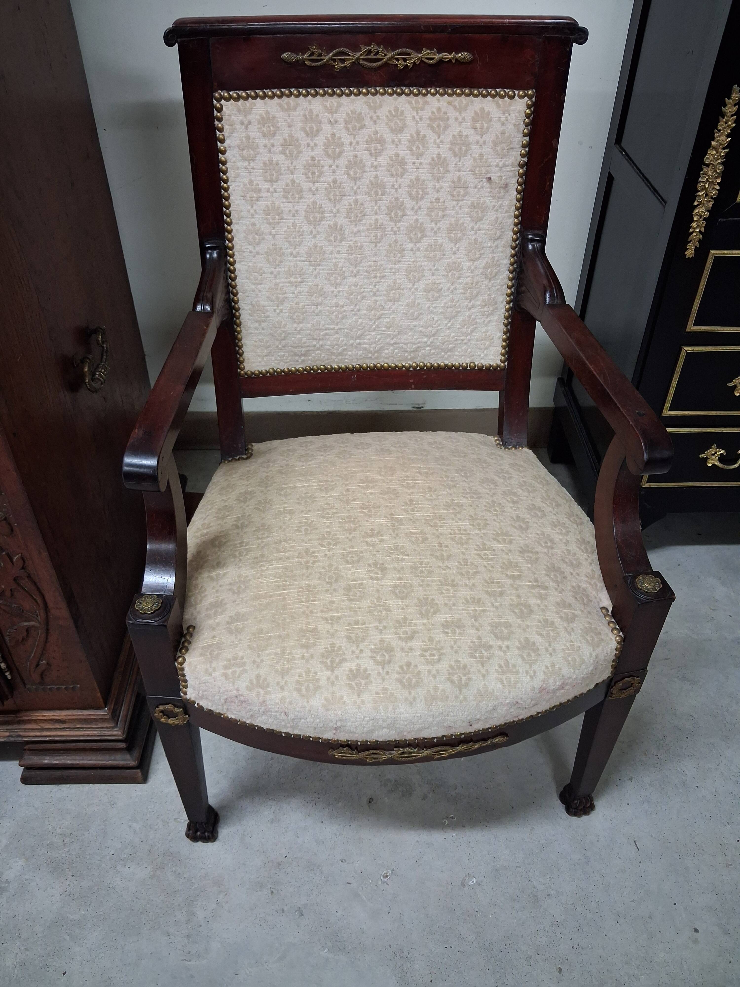 Paire de fauteuils d'époque Empire, réalisée en acajou