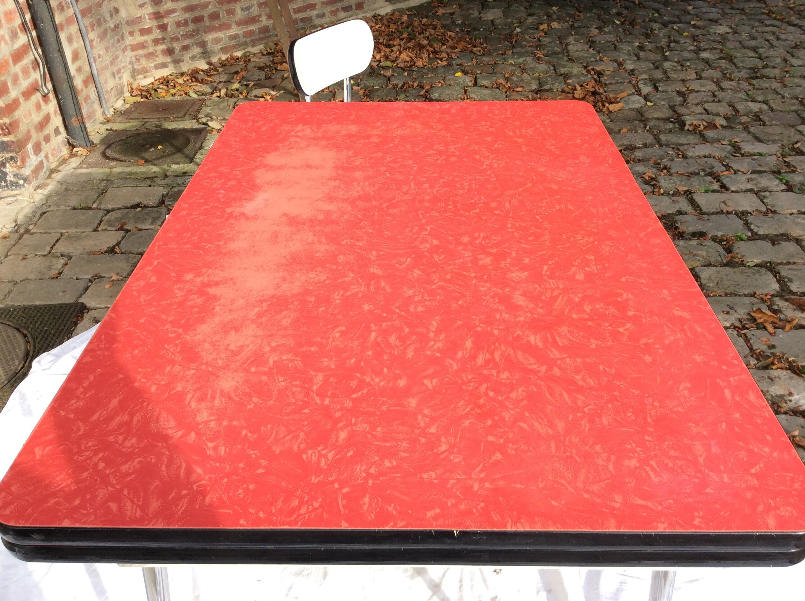 Kitchen 60' + 1 matching Chair table