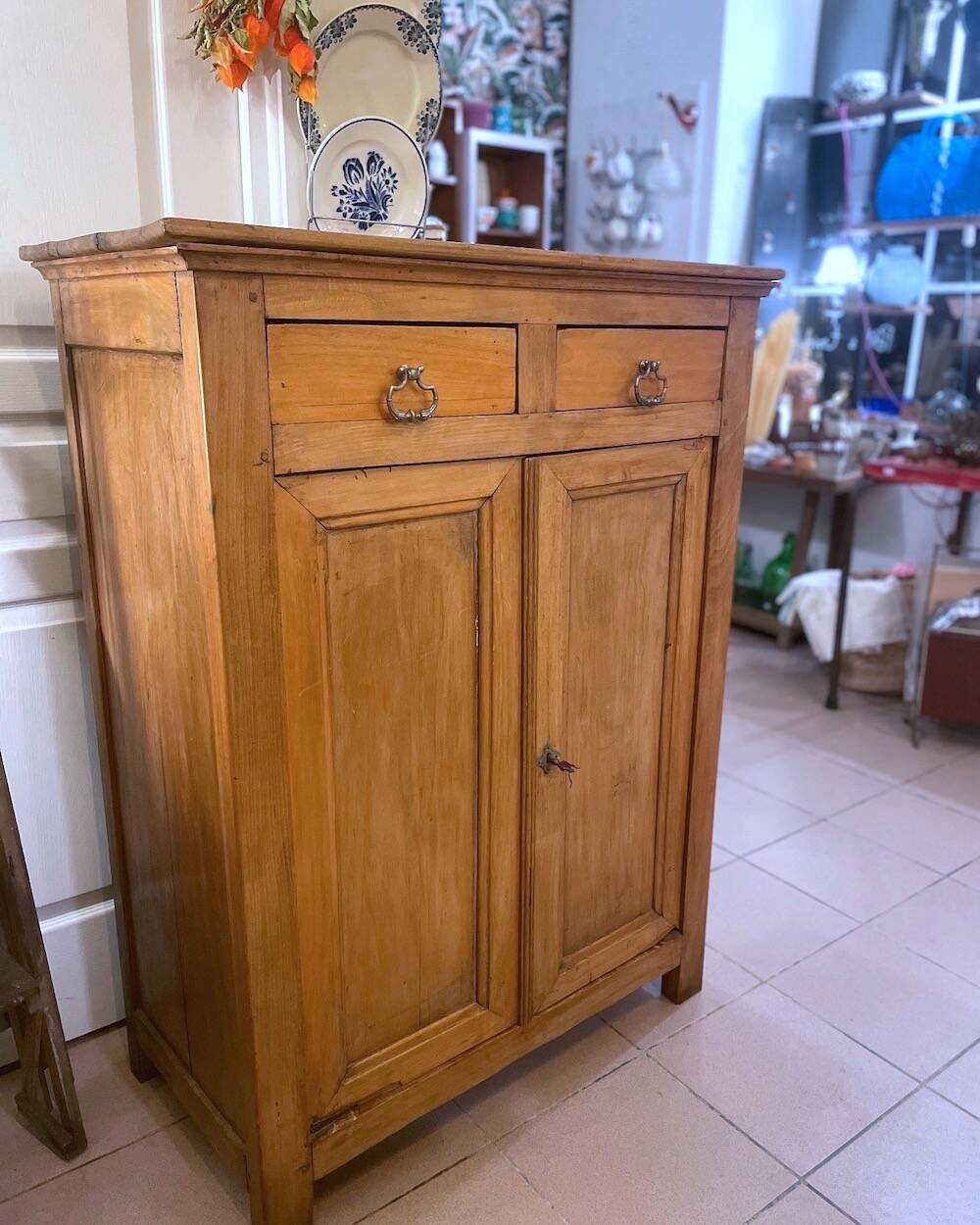 Buffet Parisien – 2 Portes & 2 Tiroirs