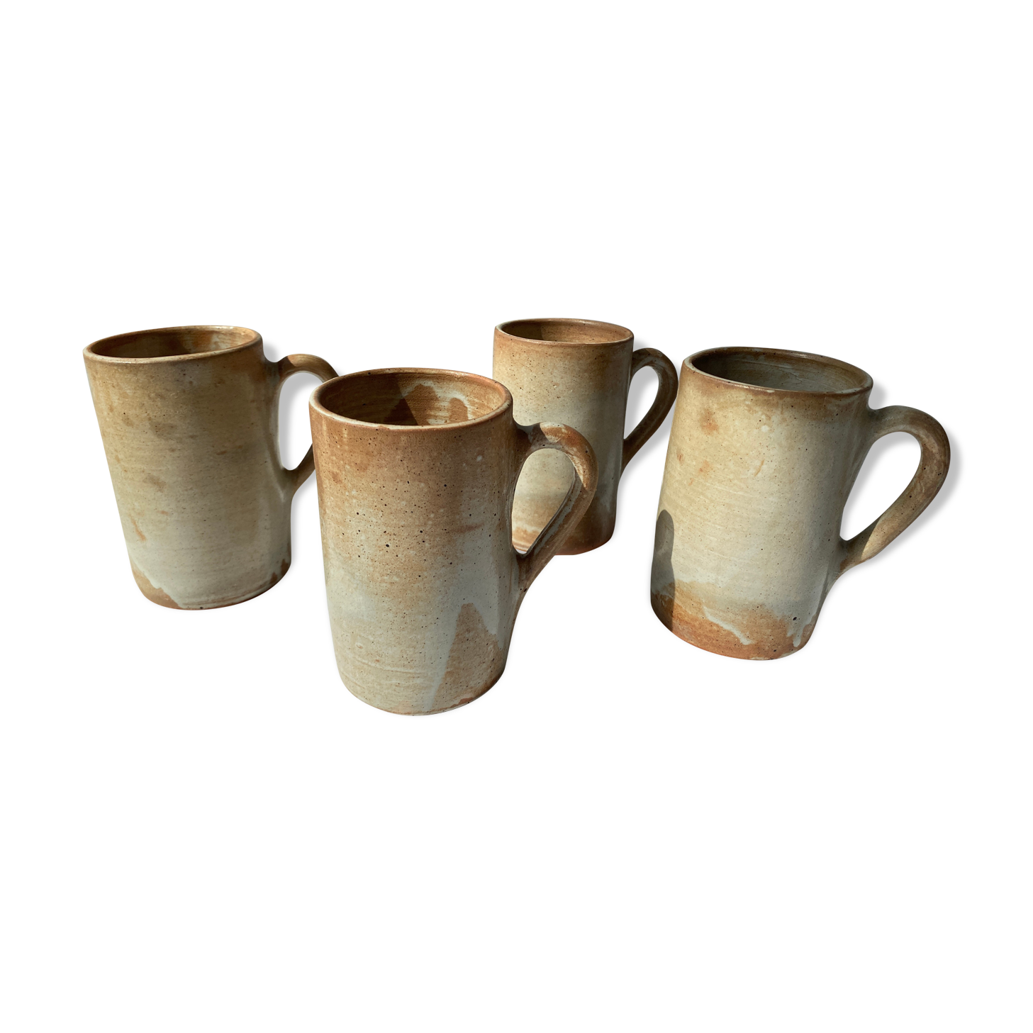 Lot de 4 mugs ou choppes en grès