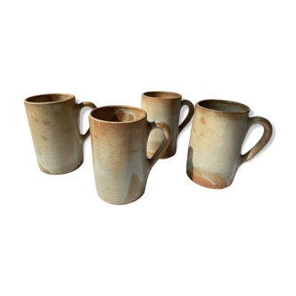 Lot de 4 mugs ou choppes en grès