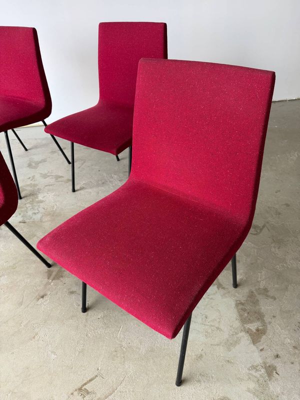 Série de 4 chaises design modèle CM 145 par Pierre Paulin