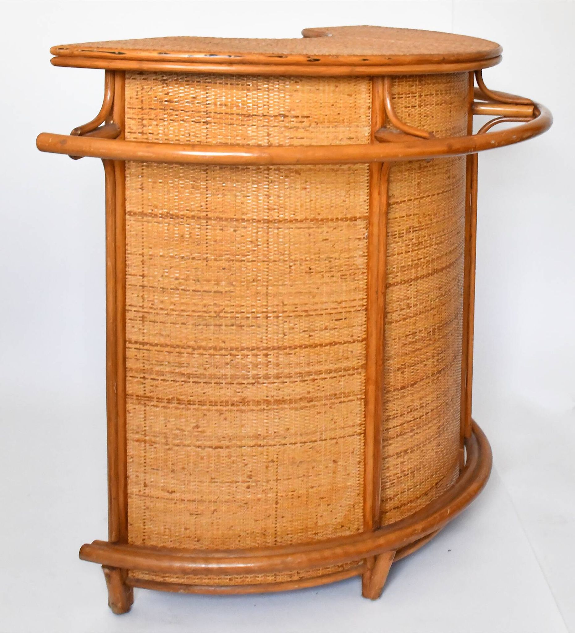 Vintage bar furniture with these two rattan stools from the 1960s/70s