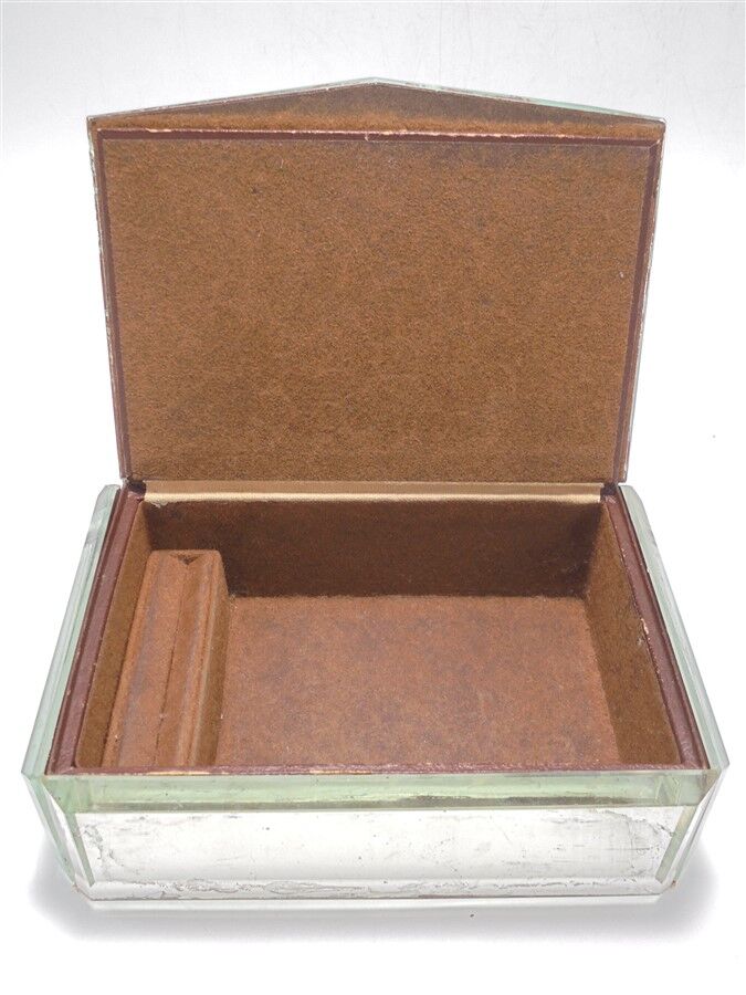 Jewelry box