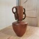 vase en bois sculpté dans la masse