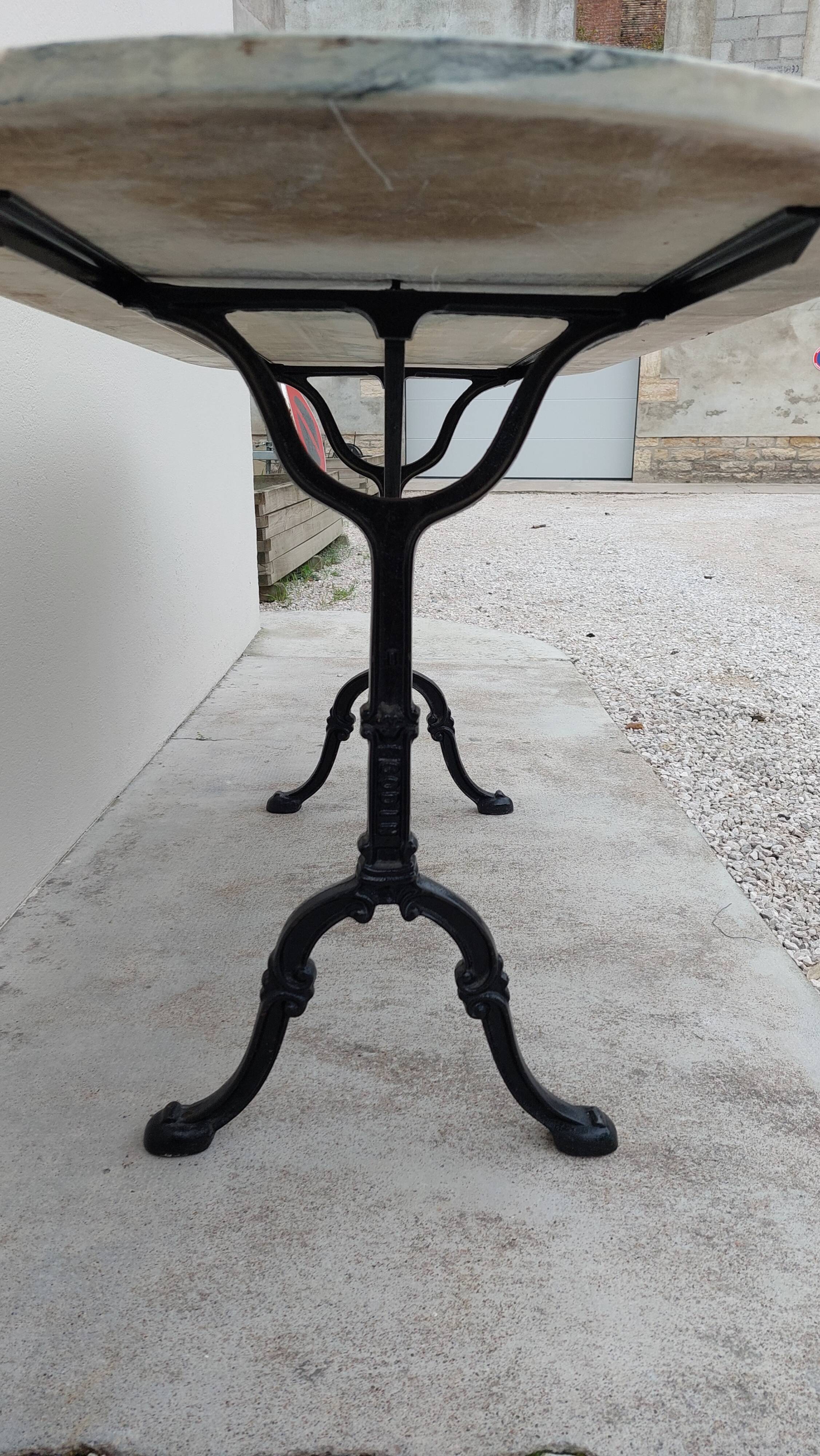 Bistro table restaurant marble godin -1m64