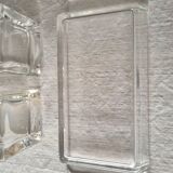 Servant with vinegar and oil