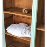 Armoire parisienne