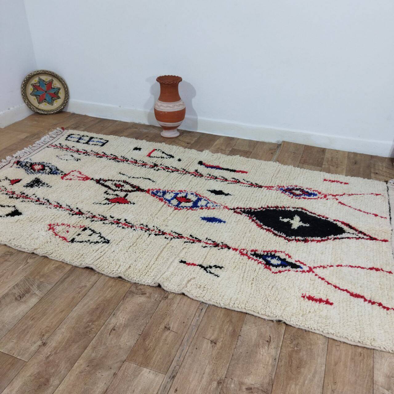 Handmade Moroccan Berber Rug 260 X 147 CM