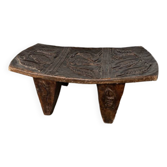 Tabouret repose-pieds africain