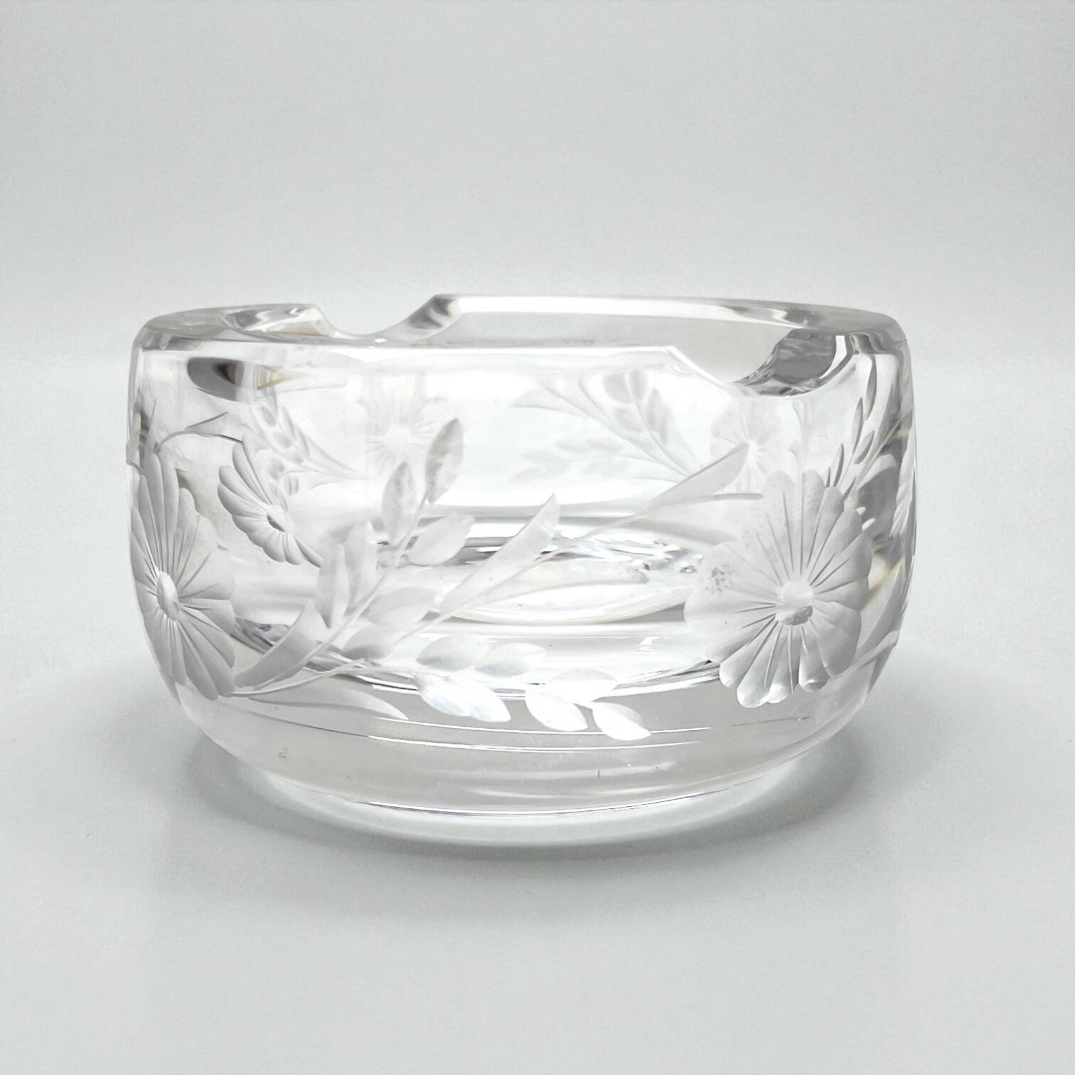 Cendrier en cristal gravé de Saint-Louis édition du 225ᵉ anniversaire, 1992