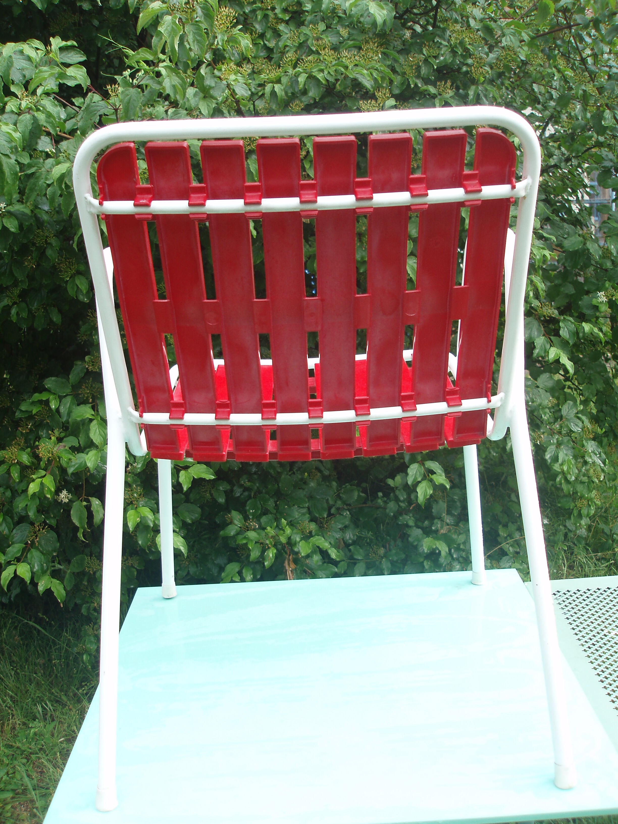 4 armchairs EMU model Rio Italian vintage 2 red and 2 white