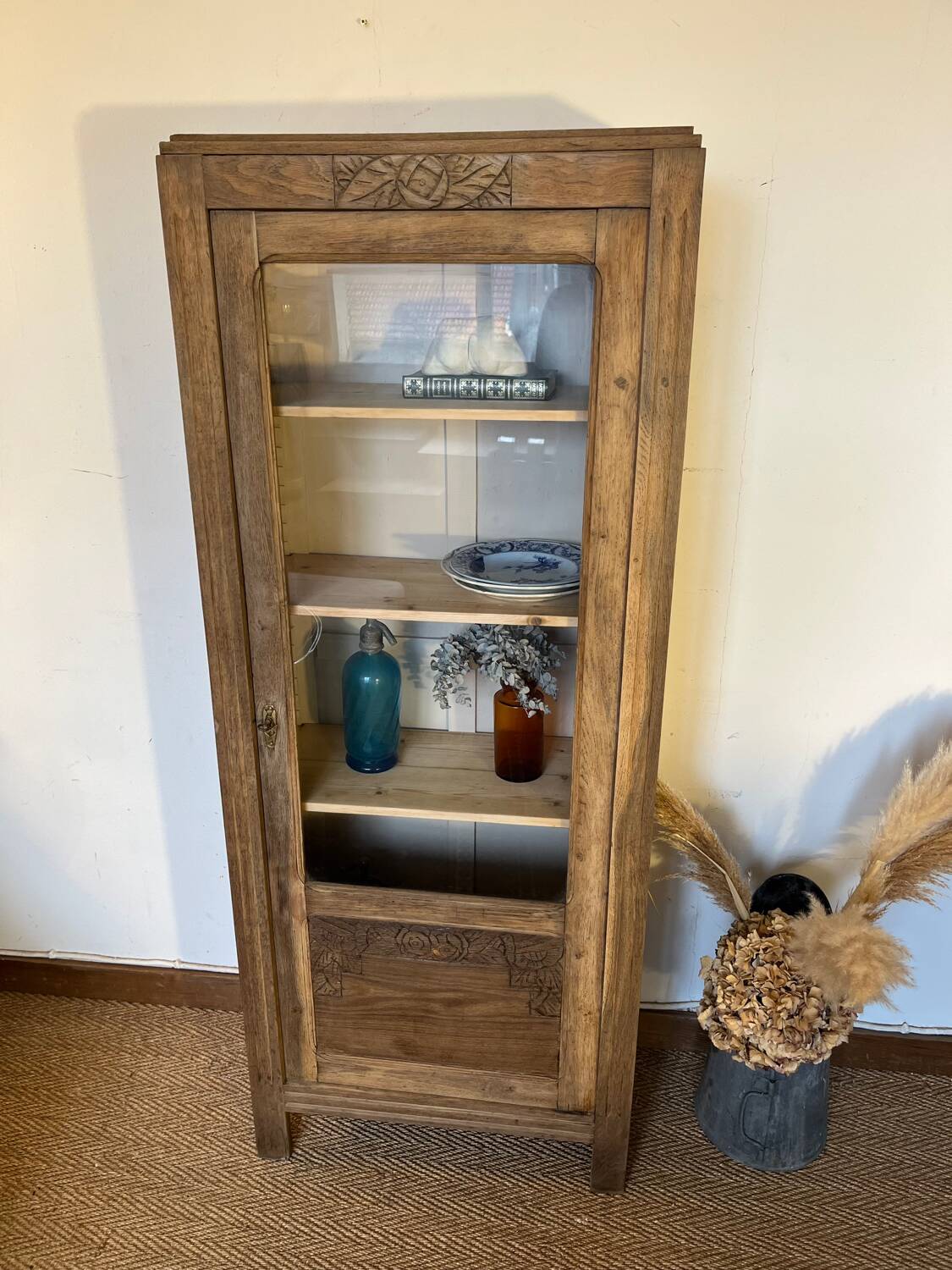 Vintage art deco dresser