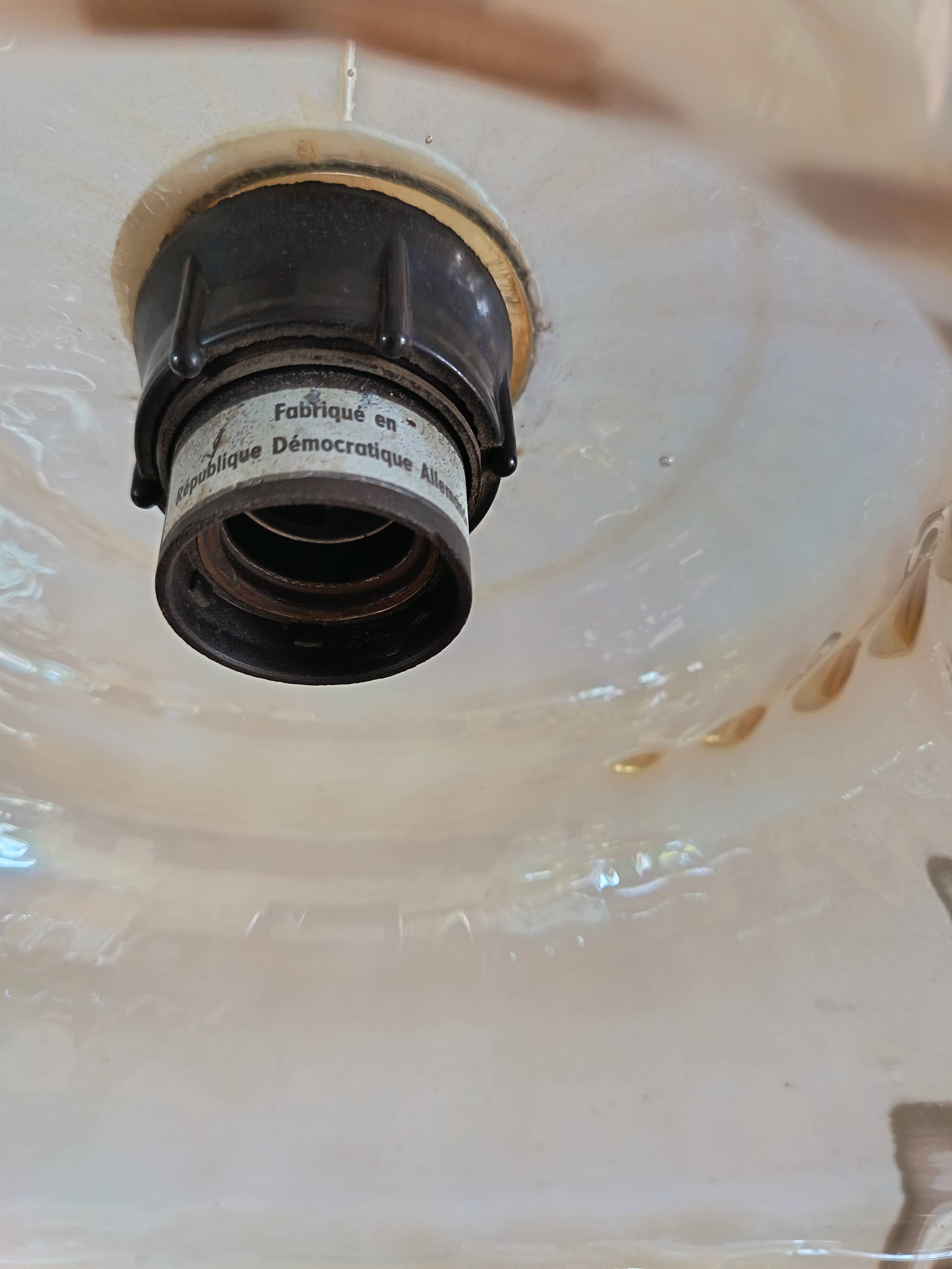 Suspension en verre années 70