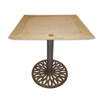 Bistro table