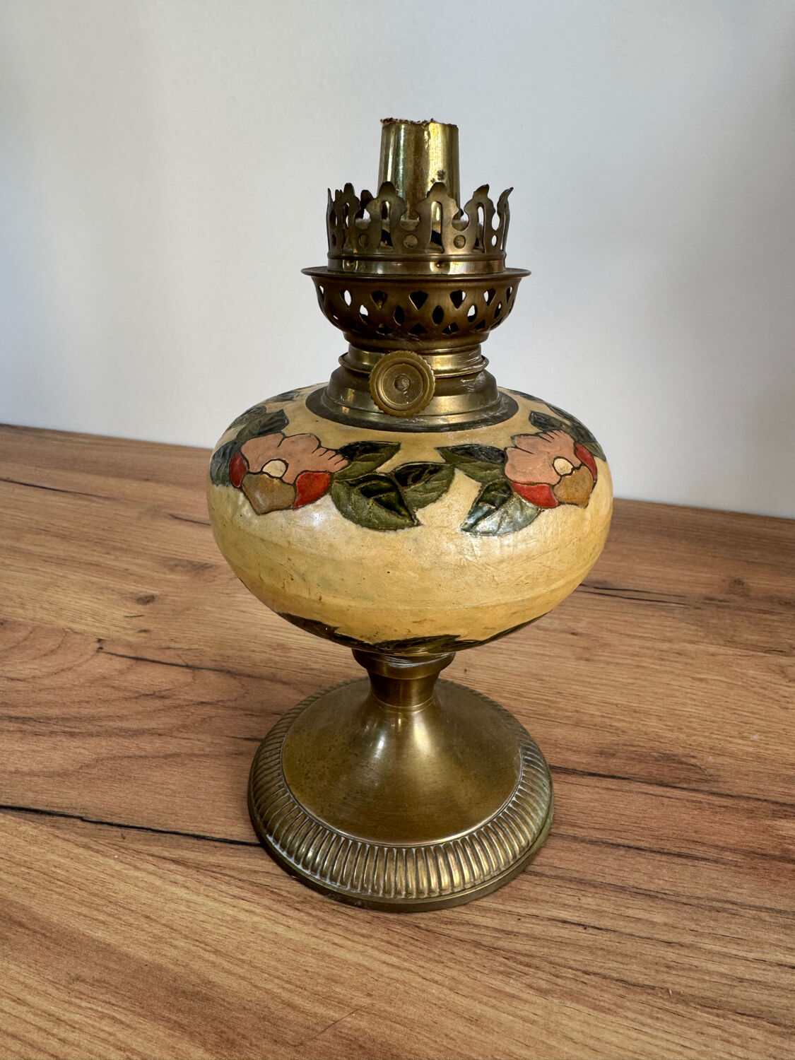 Enamelled brass lamp base