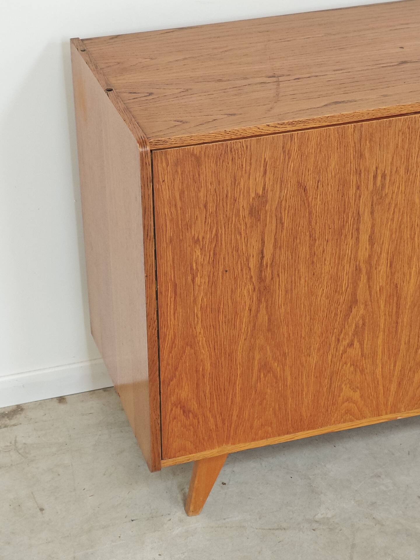 Enfilade U460 in white and black by Jiri Jiroutek for Interier Praha 1960