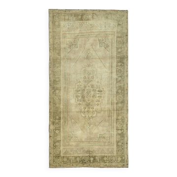 Turkish Vintage Anatolian Rug 106 cm x 210 cm