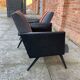 Paire de fauteuils "feu" des années 80