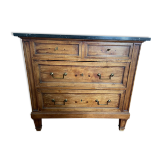 Old wooden order and black marble top