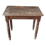 Table with turned legs