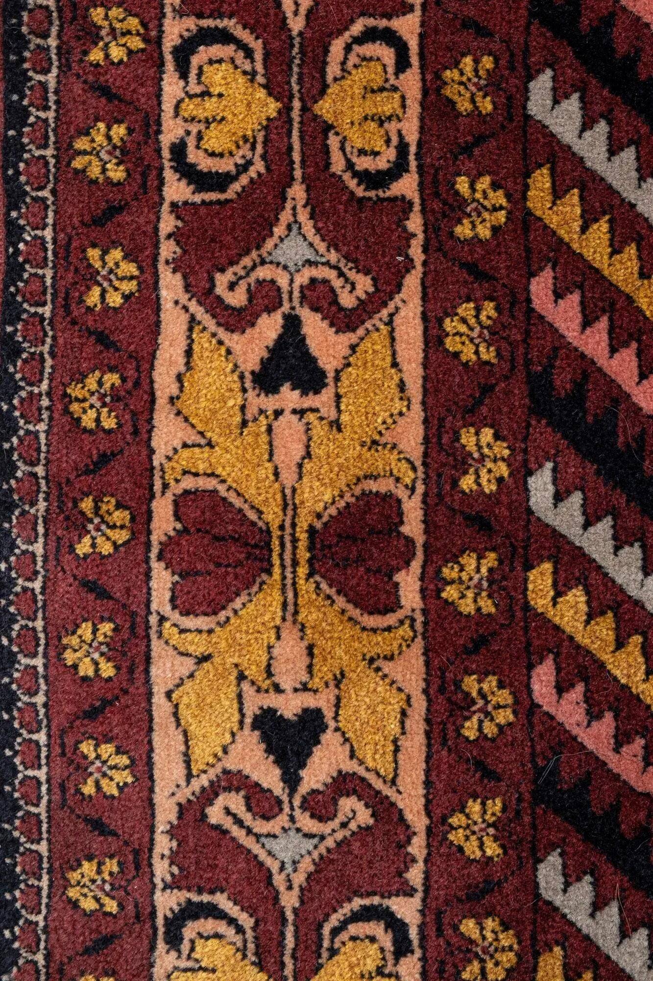 Vintage Turkish rug handmade 202x302 cm