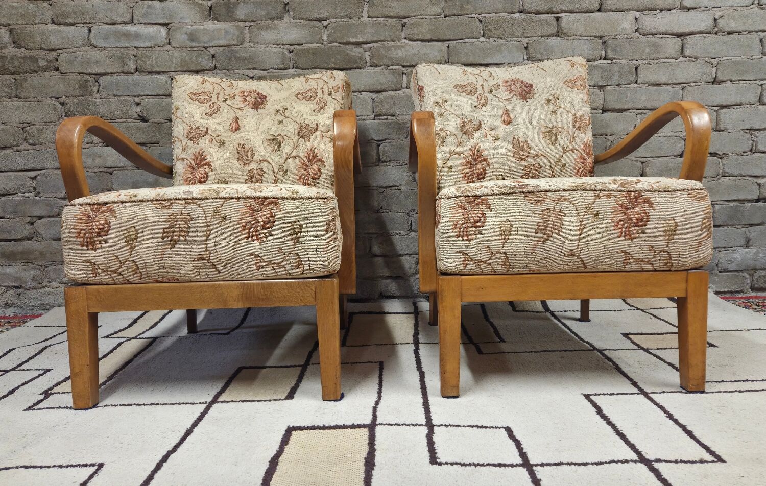 Pair of vintage Scandinavian armchairs from the 60s-70s.
