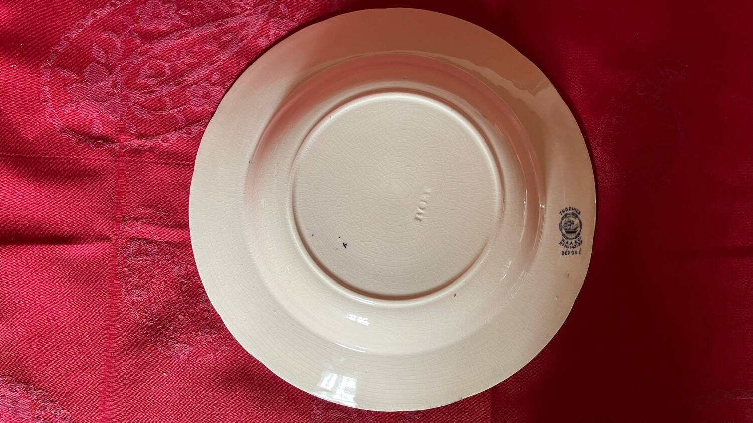 hollow dish WAA and co 19th century