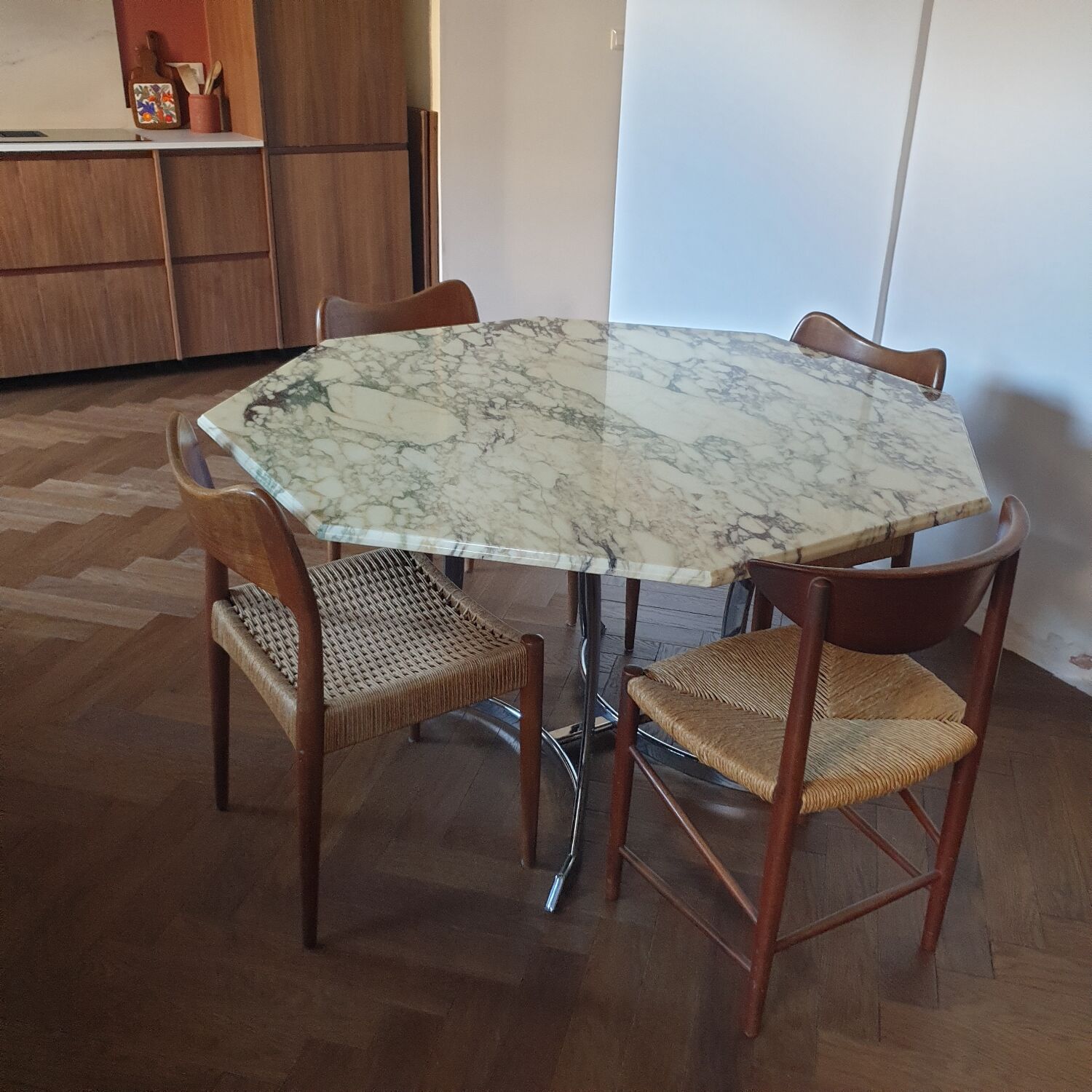 Table à manger en marbre Roche Bobois vintage 70